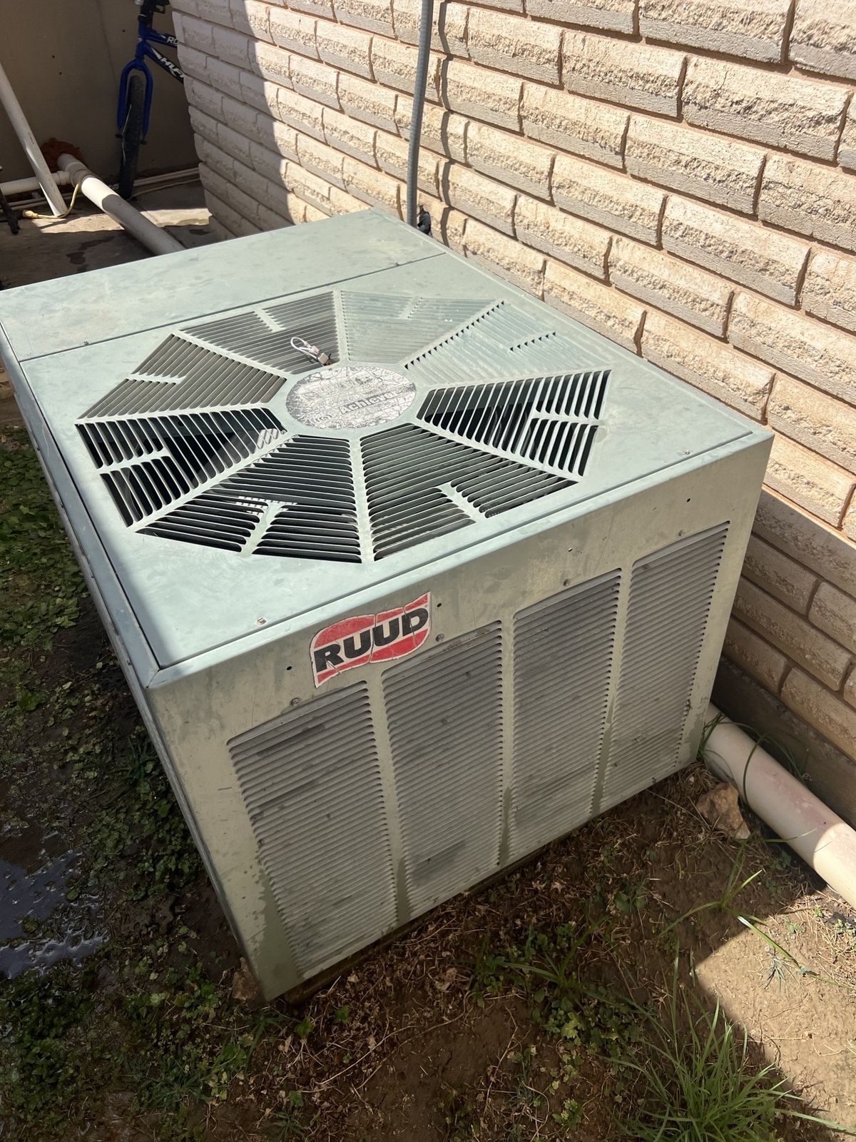Residential condensing unit serviced by Guardian Air in Laredo, TX